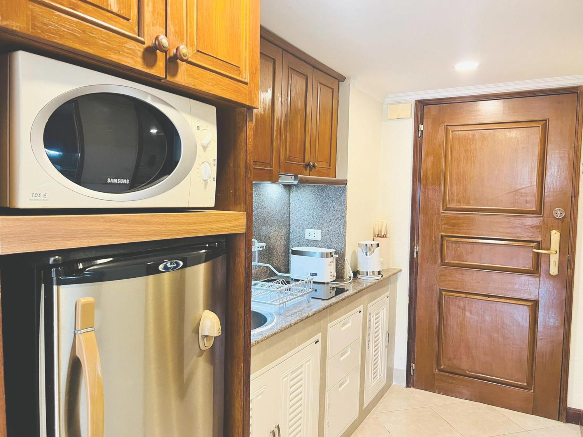 View Talay Residence 6 Wongamat Sand Beach Патая Екстериор снимка